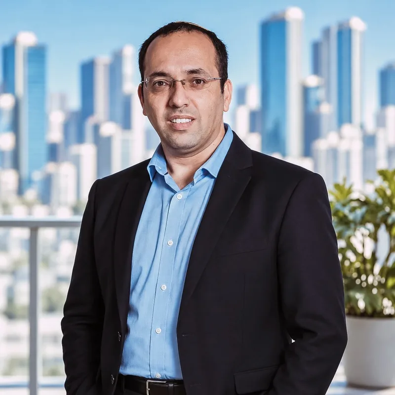 Portrait of Yuval Segev